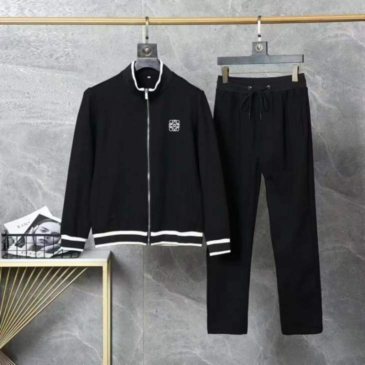 Picture of Loewe Sweater Suits _SKULoeweM-3XL8qx11440635
